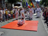 Nick wirft Dennis mit O-soto-otoshi.