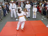 Marie wirft Natascha mit O-soto-gari.