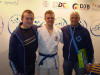 Frank N�h mit Vereinskollege Thomas Driedger (links) und Trainer Michaelo Walter (rechts).