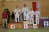 3. Platz f�r Melina Stein (2. von rechts) bei den Hessischen Kyu-Meisterschaften 2012 in der Klasse -57 kg.